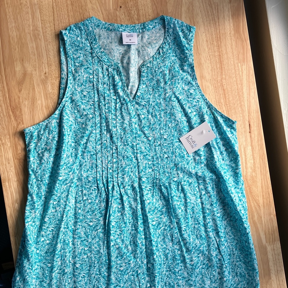 CROFT & BARROW NEW SLEEVELESS BLOUSE  SIZE MEDIUM